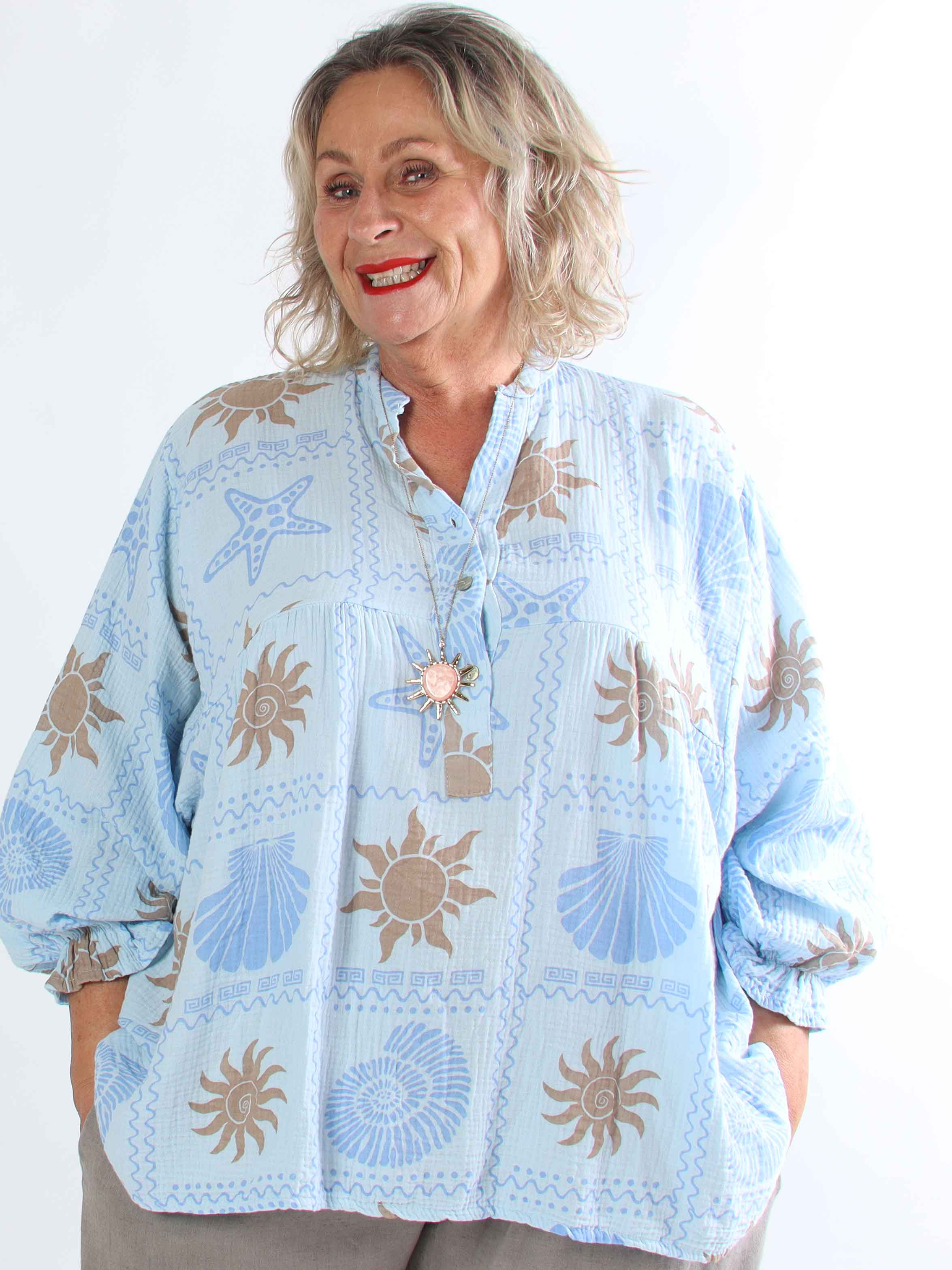 Diva - Mønstret plus size tunikaskjorte i blødt bomuldsbæk-og-bølge-stof